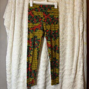 LuLaRoe One Size Leggings Retro CHRISTMAS Gold Trees Holly Holidays Soft Stretch